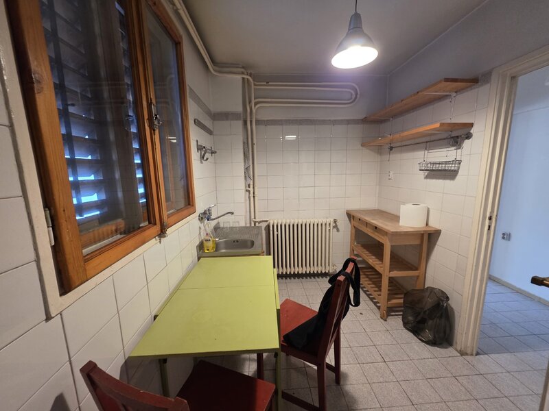 Iancului metrou, Mihai Bravu intersectie Iancului, stradal, vedere spate