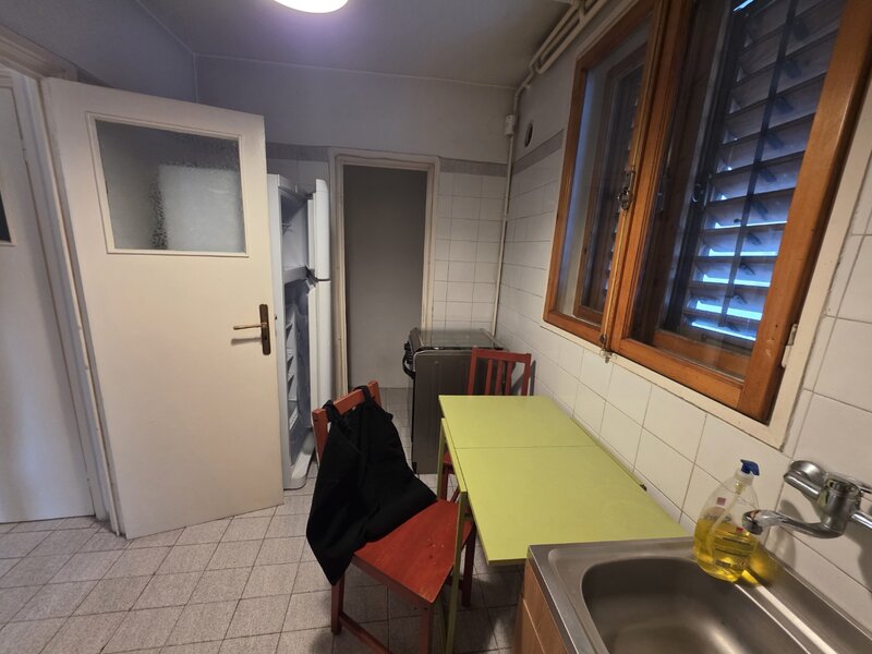 Iancului metrou, Mihai Bravu intersectie Iancului, stradal, vedere spate